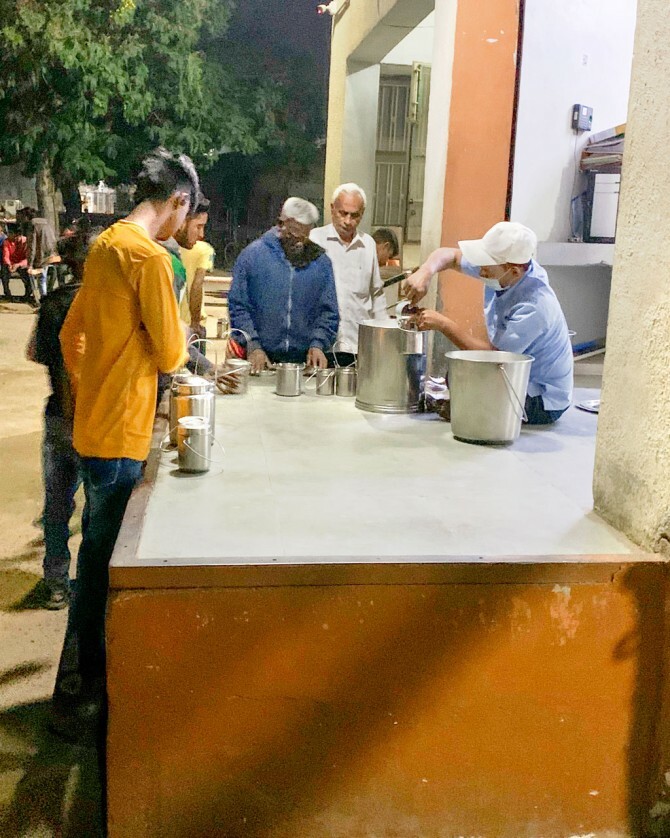 Indian's bring milk to market