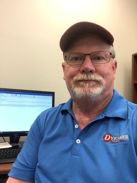 Fred Kuhr is the production supervisor for sows and finishing at Dykhuis Farms.